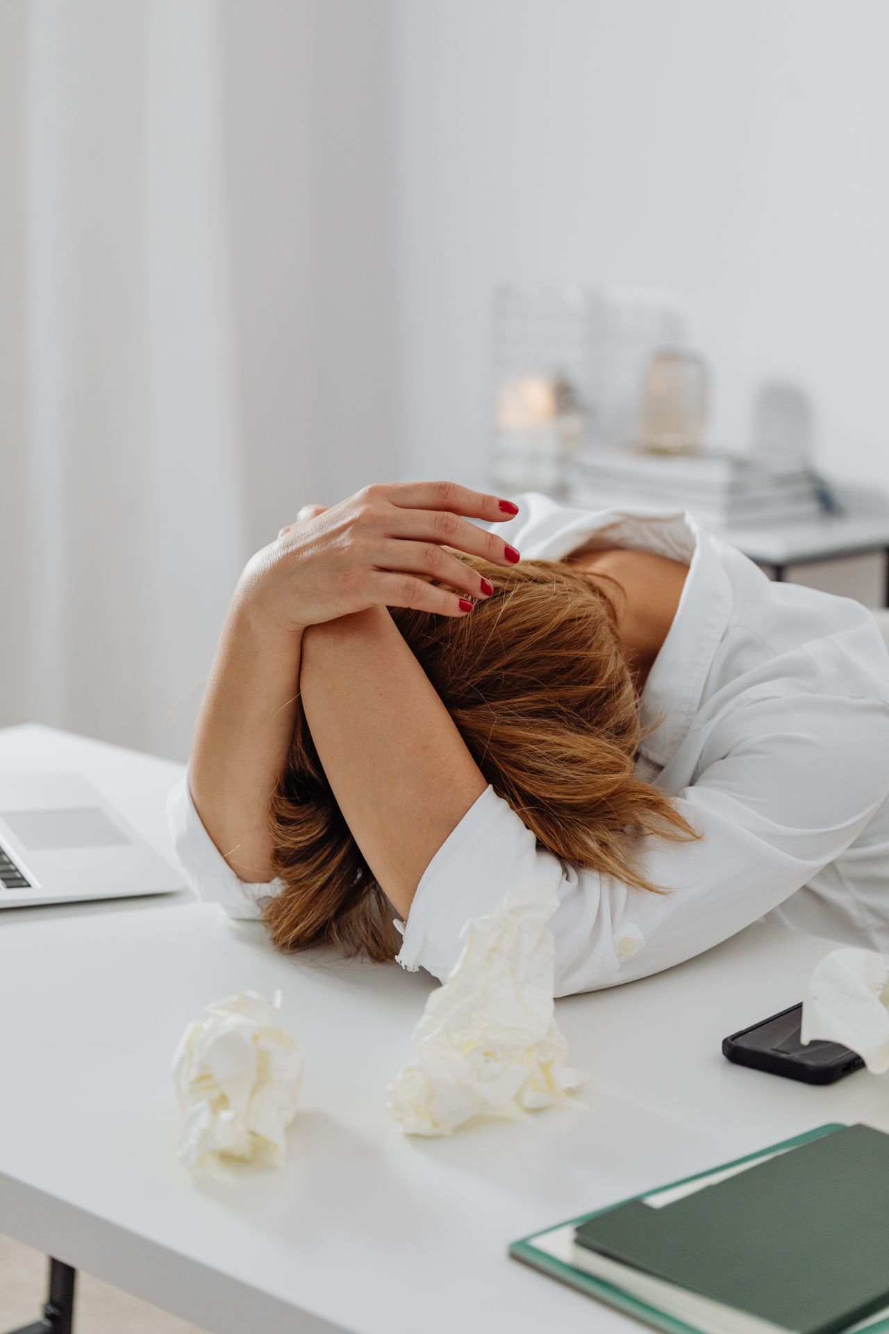 Signs of Burnout I Ignored Until My Body Made the Choice for Me